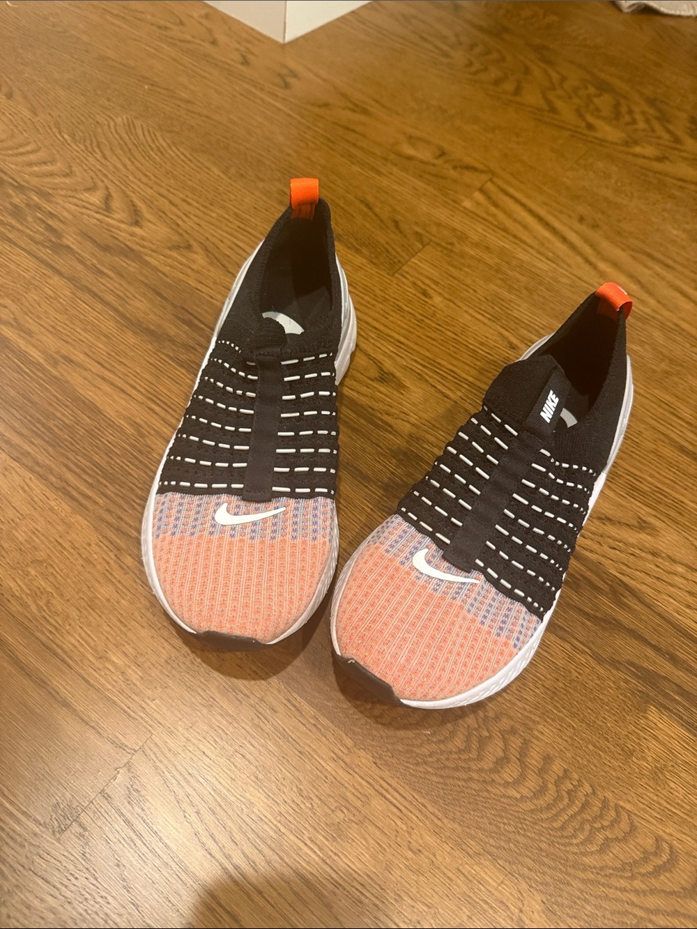 Nike women’s Slip-On Knit Sneakers